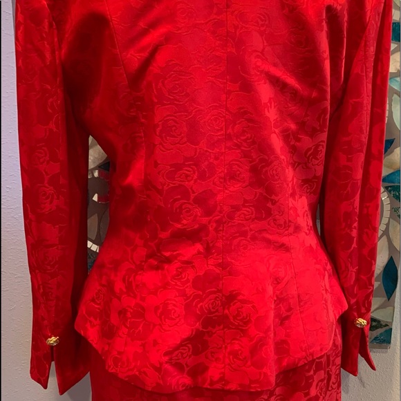 Vintage AJ Bari Silk Skirt Suit set Royal Red Sz 10 GOLD BUTTONS - Picture 11 of 17